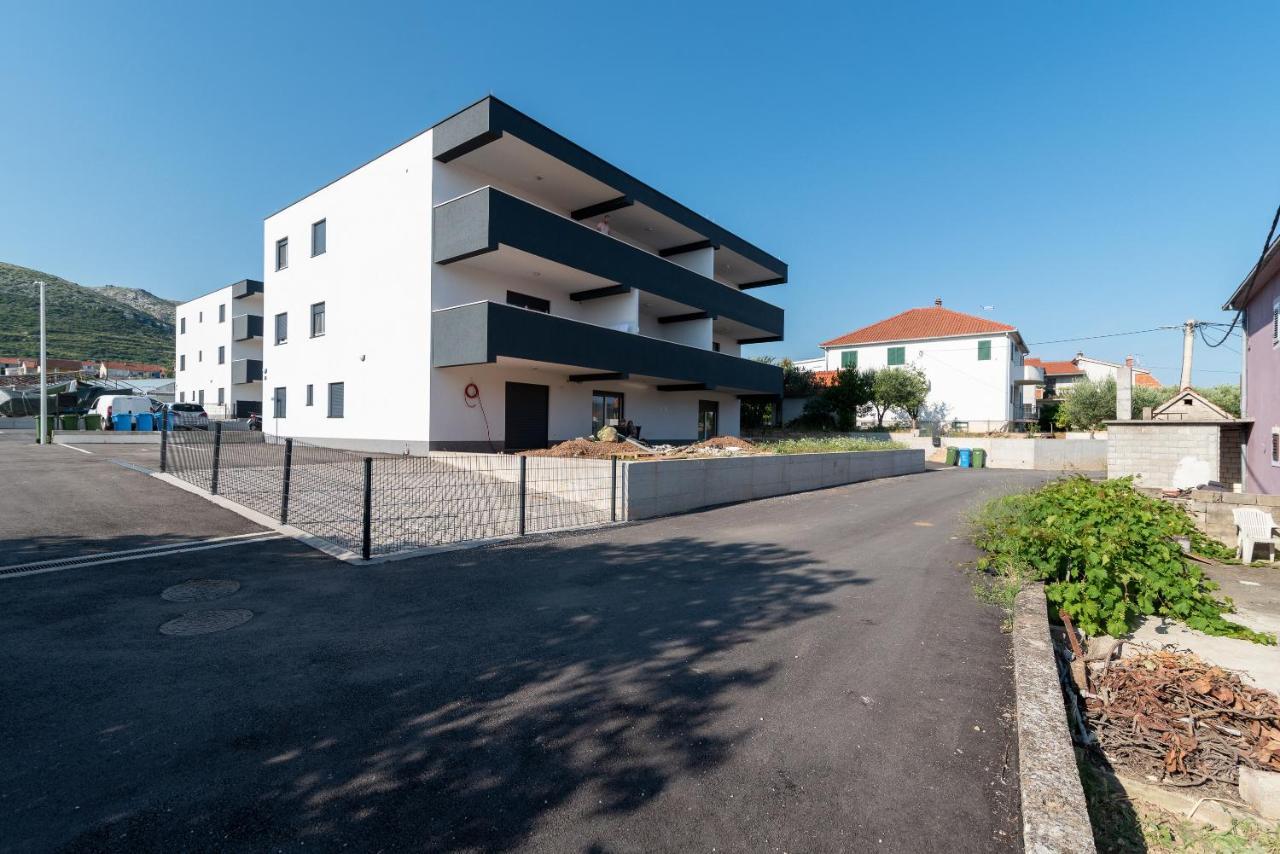 Kamarin Apartment Trogir Exterior foto